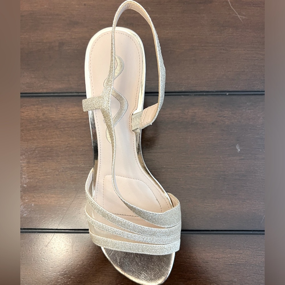 You can’t beat a great gold tone sandal to go with everything!